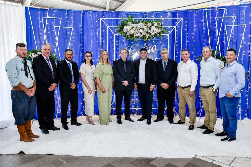 Eleitos em Ibirapuitã tomam posse para a gestão 2025/2028