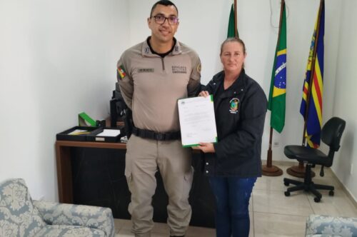 ROBERTA MULLER REFORÇA COMPROMISSO COM A SEGURANÇA PÚBLICA E CONVIDA COMANDANTE PARA AUDIÊNCIA PÚBLICA EM IBIRAPUITÃ
