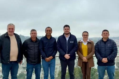 Vereadores de Ibirapuitã visitam Hospital Cristo Redentor em Marau
